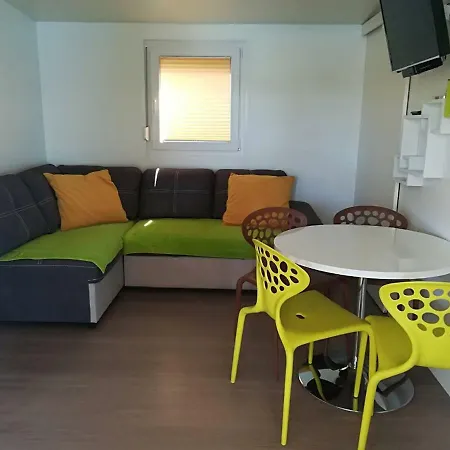 Campsite Mobile House Piky